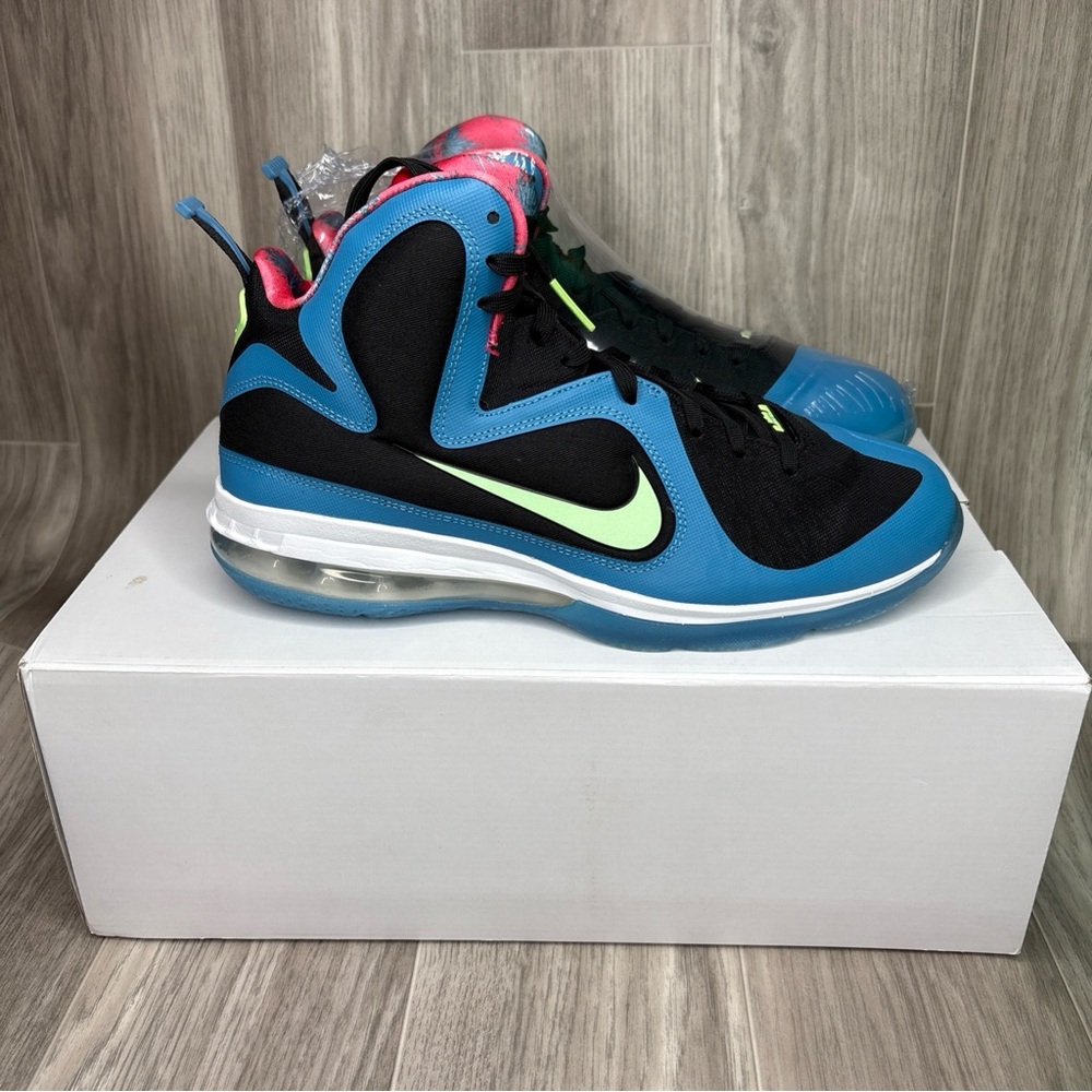 Nike Kids' Black and Blue Sneakers with Pink Accents